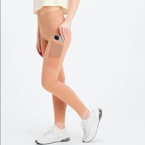 NWT Fabletics On-The-Go High-Waisted Legging